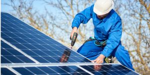 Installation Maintenance Panneaux Solaires Photovoltaïques à Montner